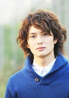 「boyfriend」のPVで声優を務めた岡田将生。