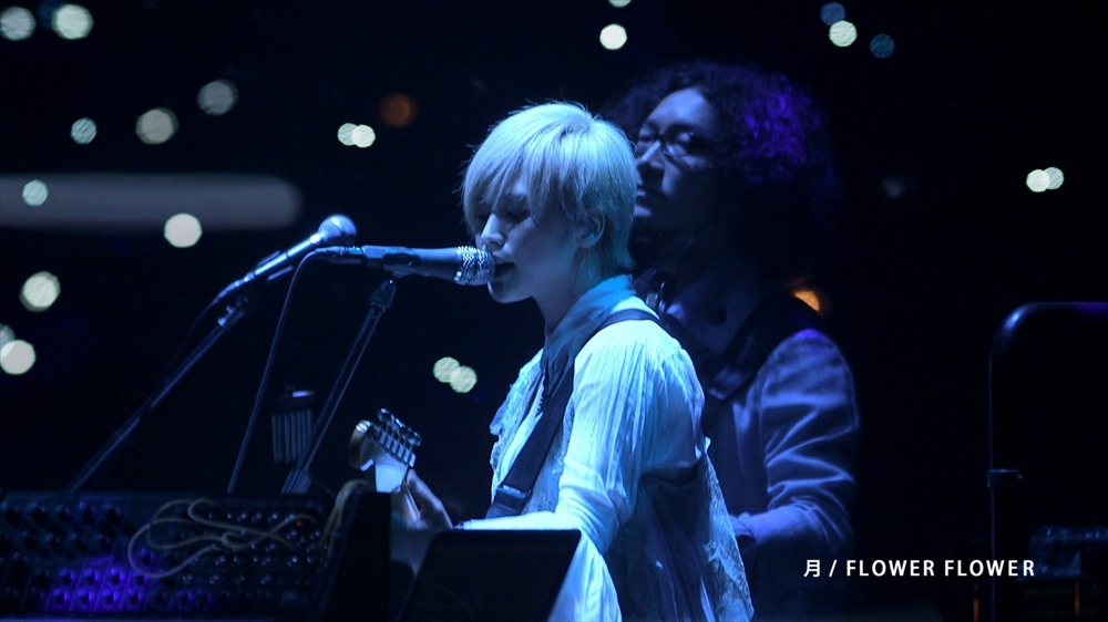 CM「au PERFECT SYNC. / REAL」編のワンシーン。