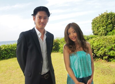 左から東京・渋谷のイタリアンバルbambi店長・越坂部優介、Tiara。