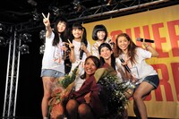 erikaを囲んで記念撮影。