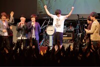 目標体重をクリアし、ガッツポーズを決める阪井一生（G）。