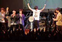 目標体重をクリアし、ガッツポーズを決める阪井一生（G）。（撮影：上飯坂一）