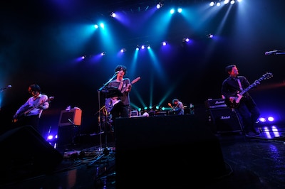 アンコール時の模様。（撮影：久保憲司）