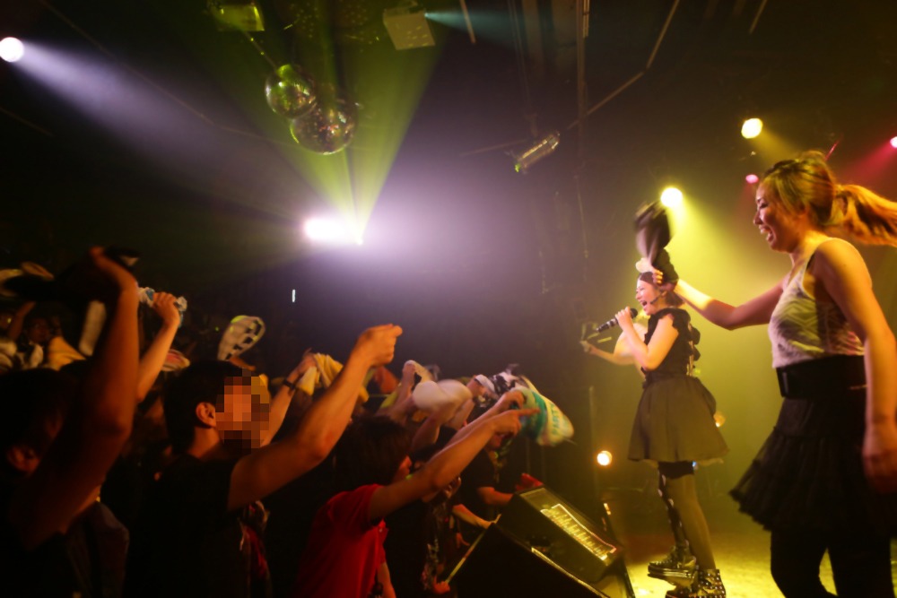 写真は昨日6月30日「Aira Mitsuki ワンマンLiVE in Glad」の様子。