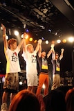 宮城・仙台darwinで行われたHi-Fi CAMPラストライブの模様。