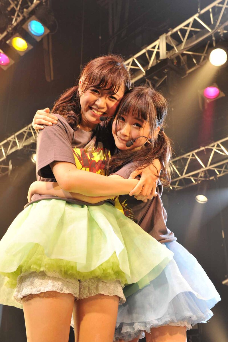 槙田紗子と増井みお。