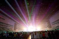 「JAPAN ARENA TOUR SHINee WORLD 2013～Boys Meet U」さいたまスーパアリーナ公演の様子。