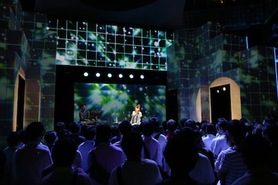 写真はやなぎなぎ「エウアル」発売記念イベントの様子。