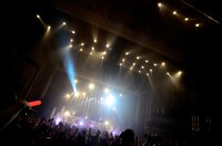 BABYMETAL「LEGEND "1999" YUIMETAL & MOAMETAL 聖誕祭」の模様。 （Photo by Taku Fujii）