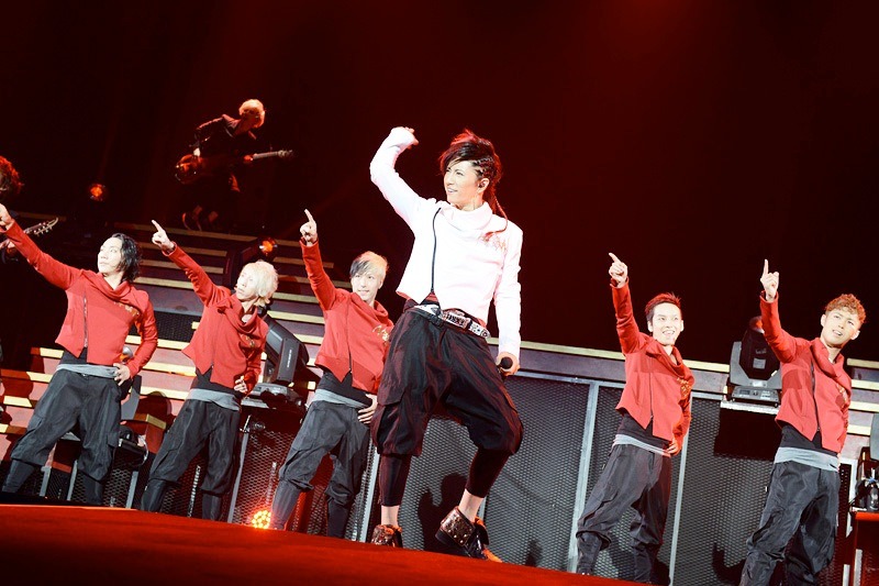 「BEST OF THE BEST Vol.1」横浜アリーナ公演の様子。