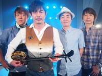 THE BOOM「島唄」のオフショット。