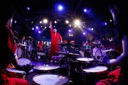 DQS「10 Drummers vs EARTH~アルバム発売記念!爆裂10台ドラム!~」東京・下北沢CLUB Que公演の様子。