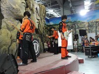 DISH//のパフォーマンスの様子。