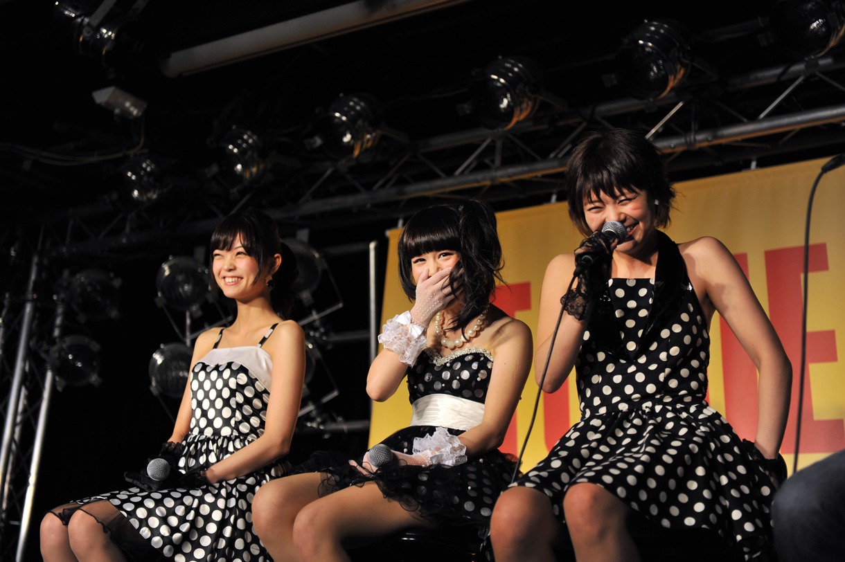 笑いが止まらないNegicco。