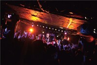 昨日7月8日に東京・下北沢SHELTERにて行われたライブ「NAMPAの日 ～終演後は自己責任で～」の様子。