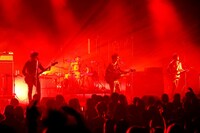 「new balance presents NICO Touches the Walls TOUR 2013"Shout to the Walls!"」NHKホール公演の様子。（撮影：上飯坂一）