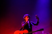 光村龍哉（Vo, G）（撮影：上飯坂一）