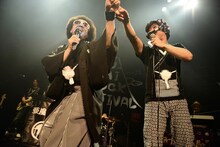 「妹子なぅ」を披露したレキシとマウス小僧jirokichi（堂島孝平）。