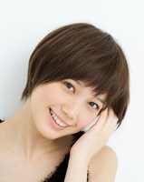 番組新MCの本田翼。