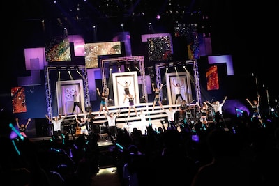 7月7日の「MAI KURAKI LIVE PROJECT 2013 "RE:"」の様子。