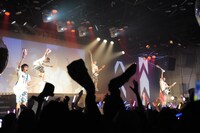 DISH//「『オールスラッシャー感謝祭』'13 夏 一回表」の様子。