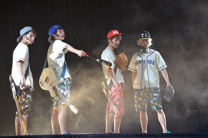 DISH//「『オールスラッシャー感謝祭』'13 夏 一回表」の様子。