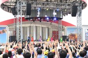 チームしゃちほこ「めざましライブ2013」の様子。