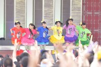 チームしゃちほこ「めざましライブ2013」の様子。