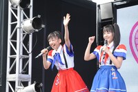 真山りか（写真左）＆瑞季（右）の中学5年生コンビ。