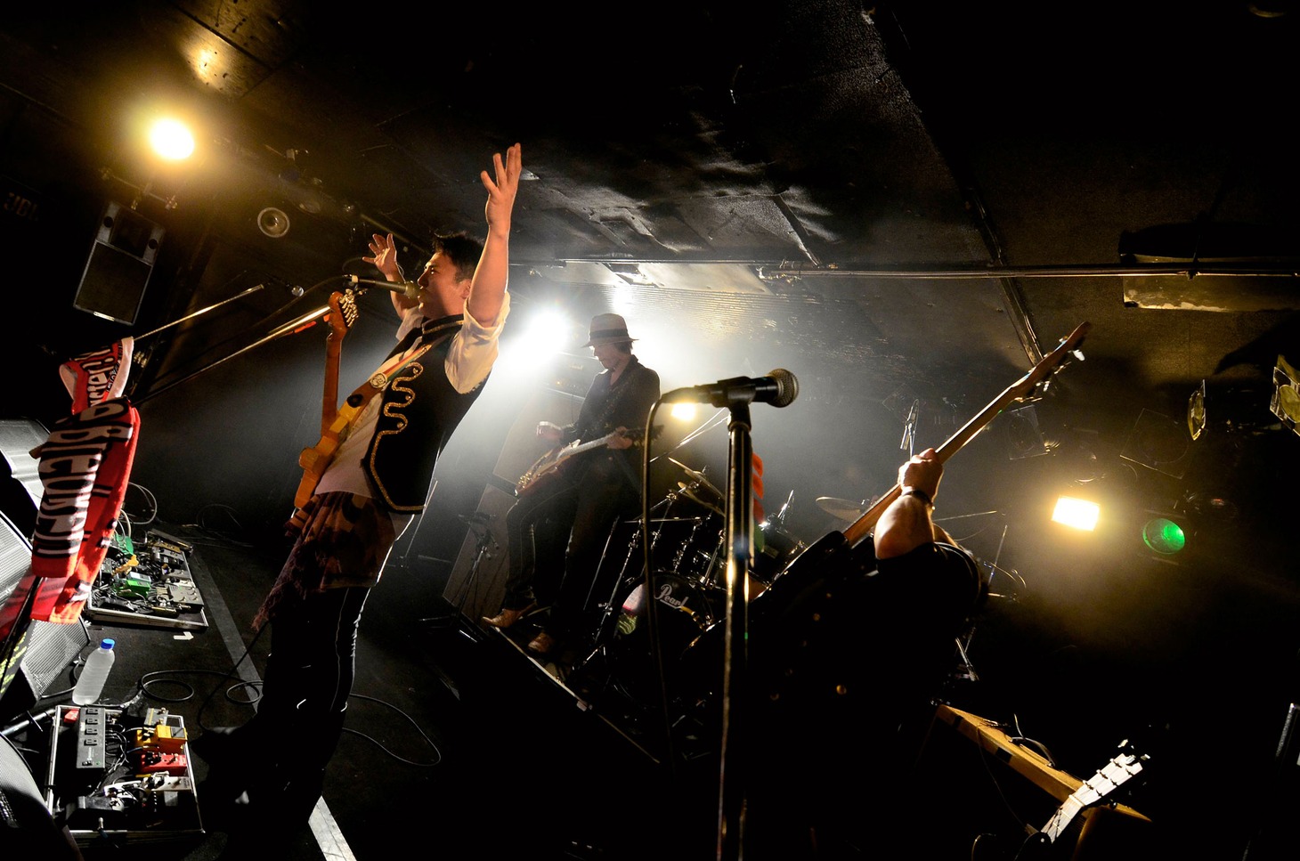 FoZZtone「REC OK!『Reach to Mars』TOUR」初日公演の模様。（Photo by Taku Fujii）