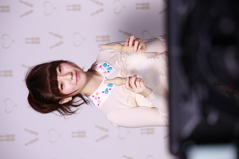 「パピコ」新CM「相性診断パピコ 島崎遥香」編のメイキングの様子。