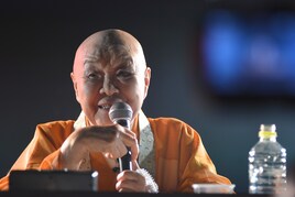 尼さんからあまちゃんまで！FREEDOMMUNE大盛況に