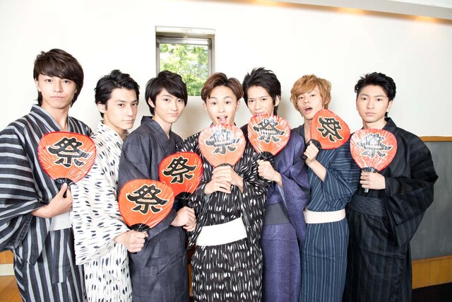 浴衣姿の超特急メンバー。