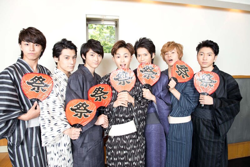 浴衣姿の超特急メンバー。