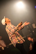 玉筋クールJ太郎のライブの様子。(撮影:西槙太一)