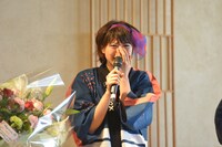 イベント冒頭から号泣してしまったMegu。