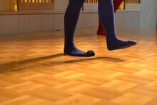 張り切りすぎてソックスが伸びたままパフォーマンスを続けたNao☆。