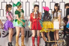 「AKB48 34thシングル選抜じゃんけん大会」の本戦組み合わせ抽選会の様子。 (c)AKS