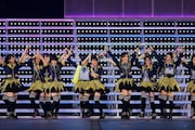 新曲「メロンジュース」を披露したHKT48。(c)AKS