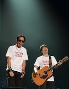 「KOBUKURO LIVE TOUR 2013 “One Song From Two Hearts”」大阪・京セラドーム大阪公演の様子。