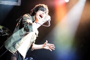 左迅(Vo)(撮影:西槙太一)