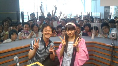 福岡のラジオ番組に出演した星名美怜。