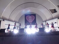 「私立恵比寿中学1st full Album『中人』発売記念 集えヨヨギバ学芸会!!」の様子。