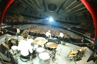 全国ツアー「1-2-3 TOUR 2013」の大阪城ホール公演の様子。