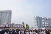 「AKB48お台場りんかい学校」登場時の様子。