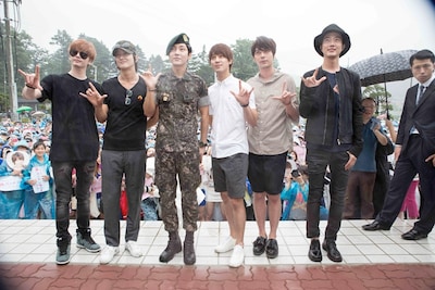 ひさしぶりに6人がそろった超新星。