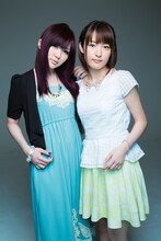 左から喜多村英梨、小松未可子。