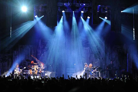 写真は昨日7月26日にZepp DiverCity TOKYOにて行われたLinked Horizonのイベントの模様。