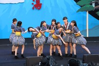 「エビ中 夏のファミリー遠足 略してファミえん in 河口湖2013」の様子。