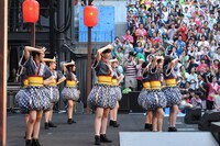 「エビ中 夏のファミリー遠足 略してファミえん in 河口湖2013」の様子。